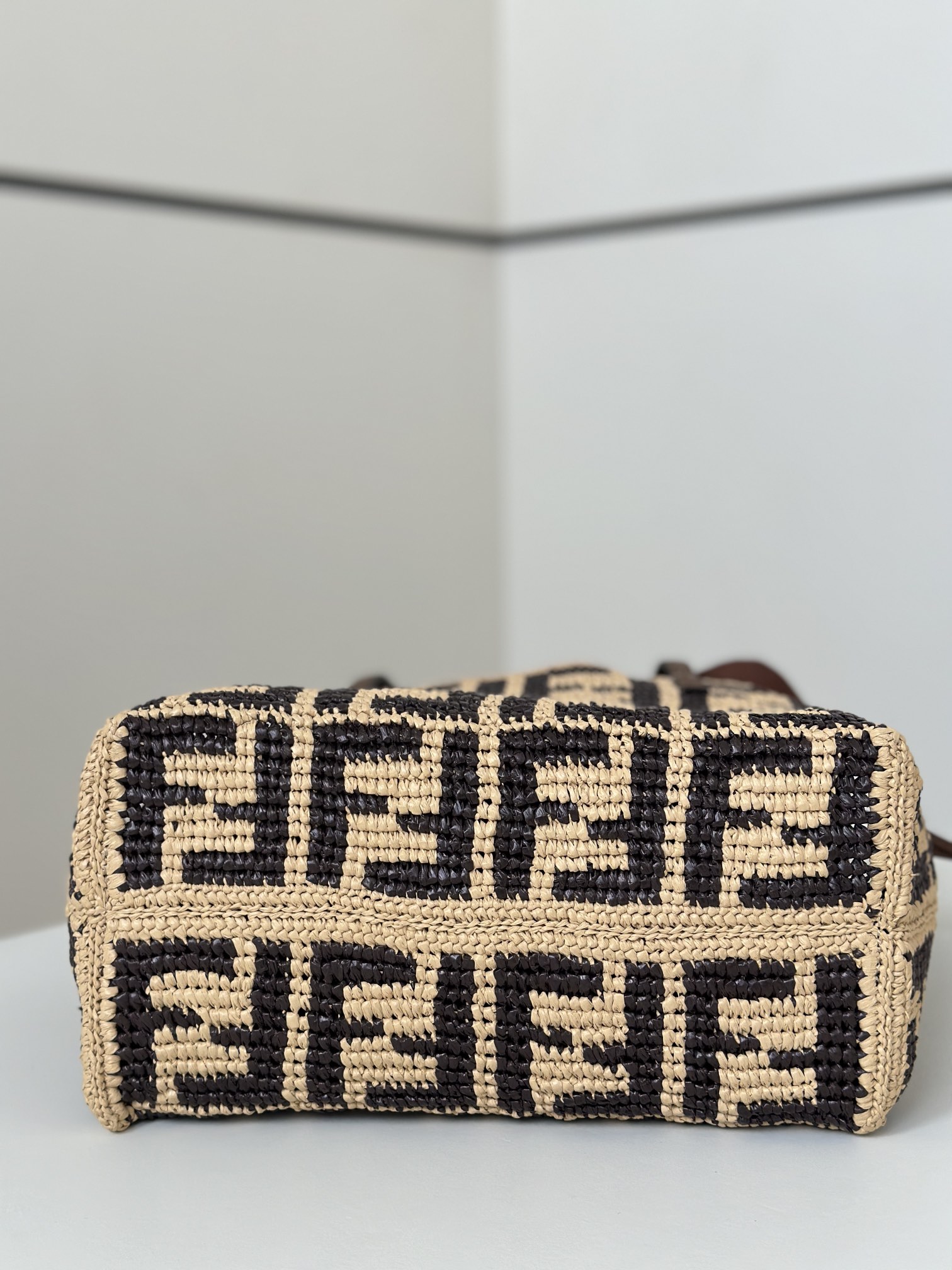 F**di tote-23/15/19cm