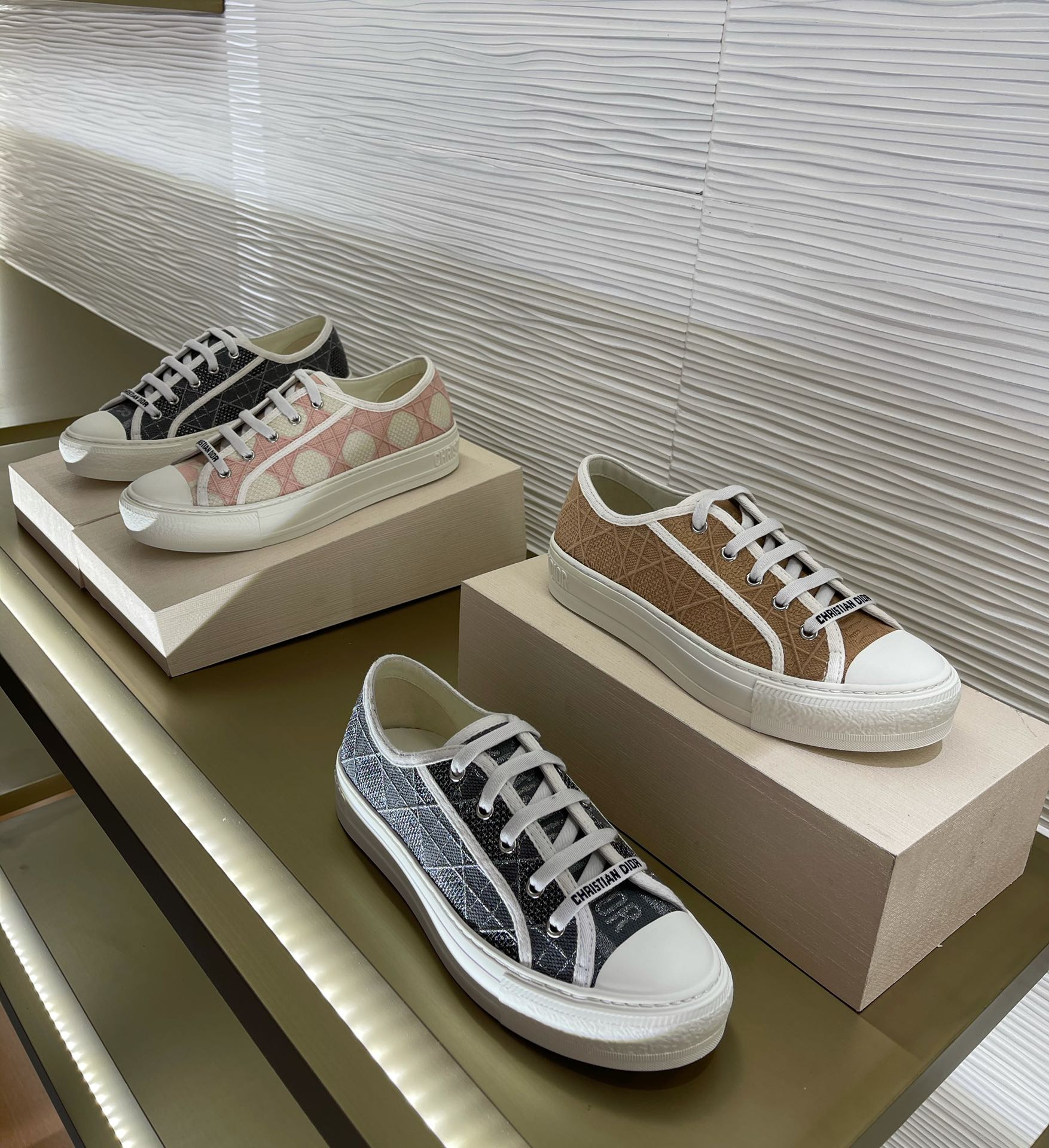 D*or sneakers