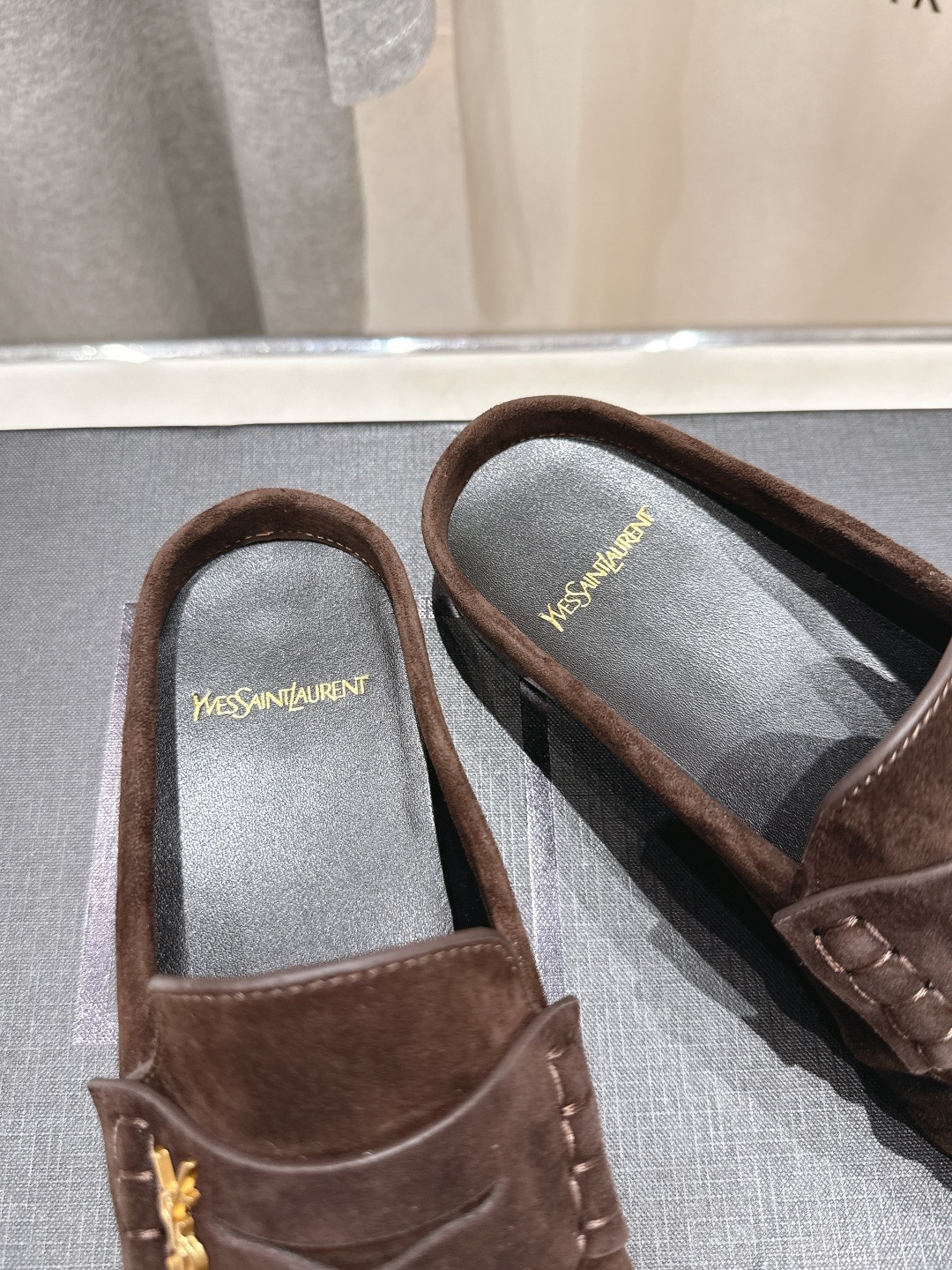 Y51 loafer